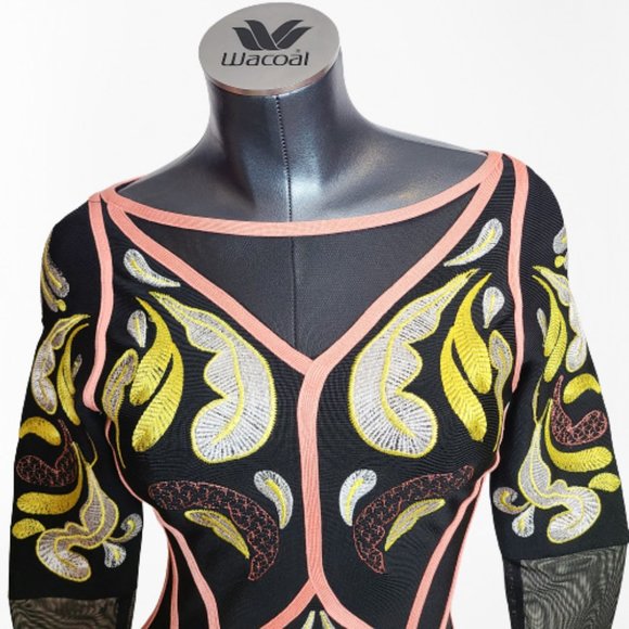 STUNNING HERVE LEGER FIT-AND-FLARE DRESS IN BUTTERFLY & PAISLEY JACQUARD - Picture 3 of 16